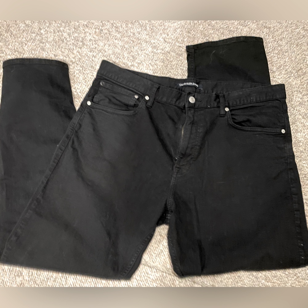 Calvin Klein Men’s Black Straight Jeans 38W by 30L